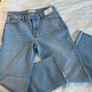 Abercrombie Low Rise Baggy Jeans with Raw Hem